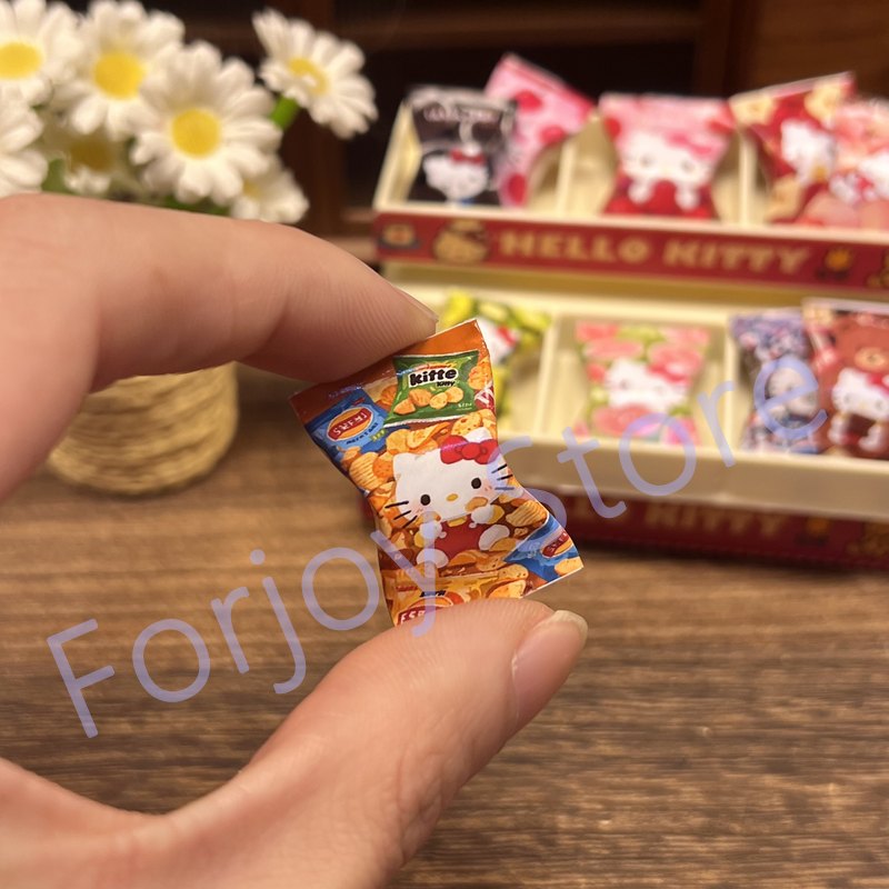 Hello Kitty Miniature Snack Ba - огляд і ціна Food Snacks Gifts